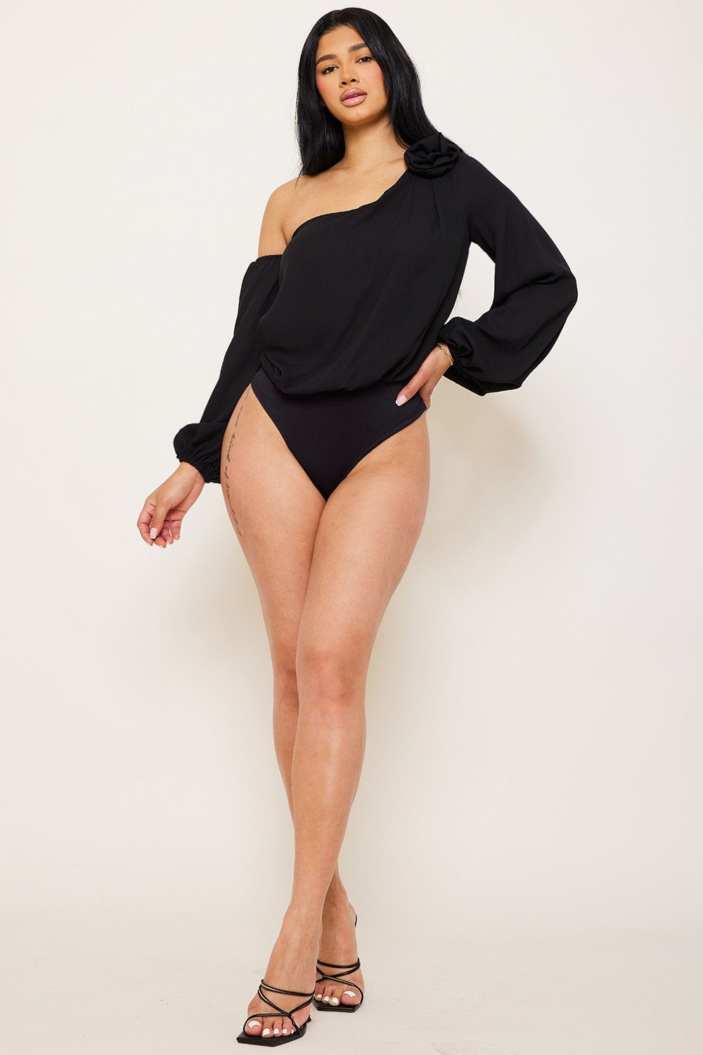 ONE SHOULDER BODYSUIT