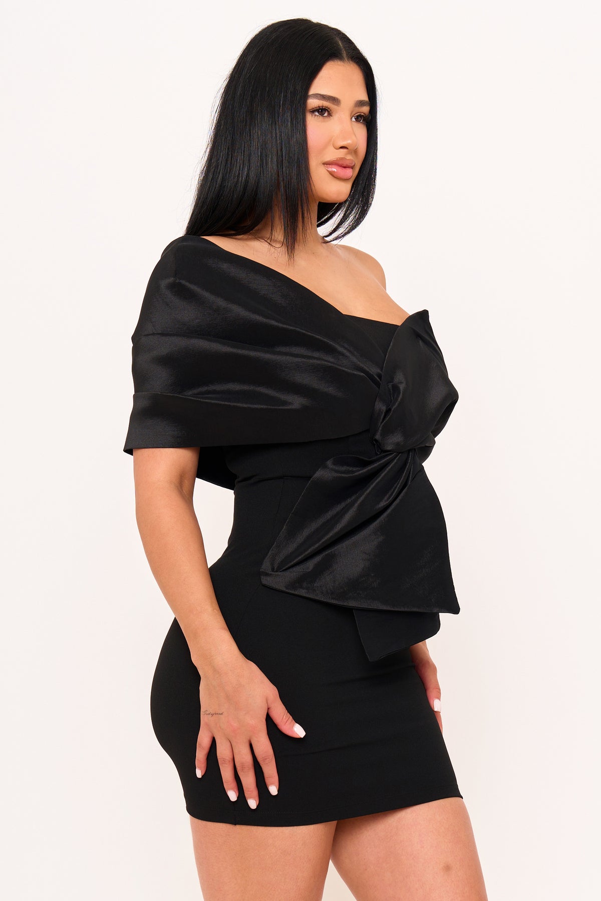 ONE SHOULDER TWIST TIE DETAIL FRONT MINI DRESS