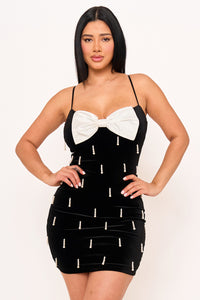 PEARL BEADED TASSEL ATTACHED ON VELVET MIN IDRESS