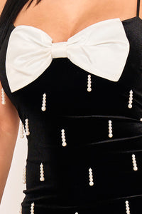 PEARL BEADED TASSEL ATTACHED ON VELVET MIN IDRESS