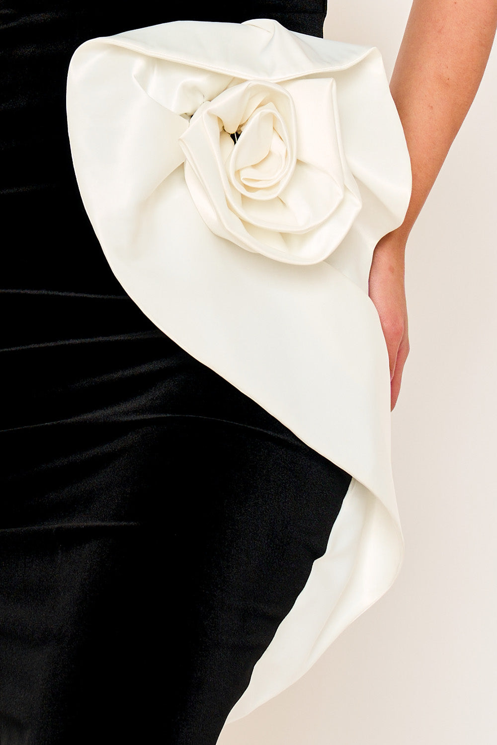 TWO TONE CONTRAST FLOWER SYMPHONY MIDI DRESS