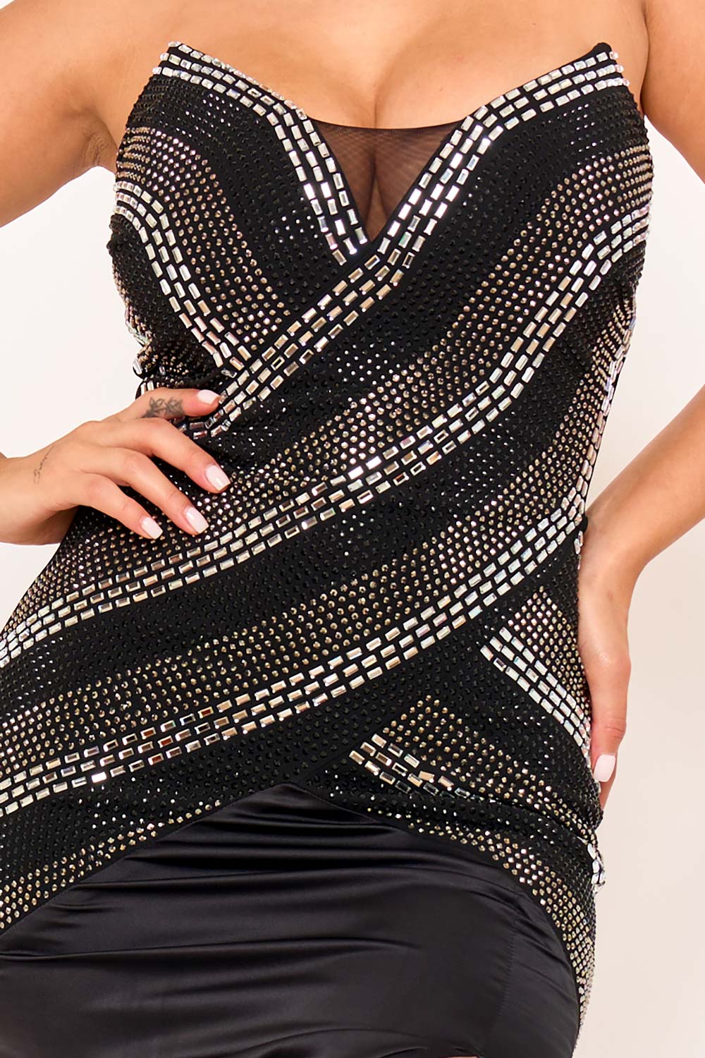 RHINESTONE CRISS-CROSS PATTERNED MAXI DRESS