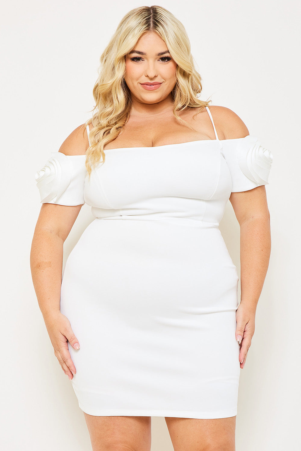 FLOWER OBLIQUE ON SLEEVE PLUS SIZE MINI DRESS