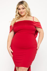 CONTRAST FABRIC OPEN SHOULDER PLUS SIZE MINI DRESS