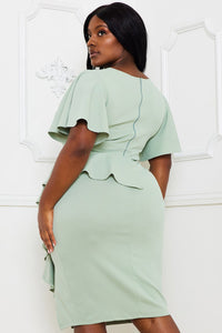 RUFFLE DETAILED SURPLICE PLUS SIZE MIDI DRESS